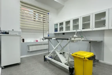 Операционный стол